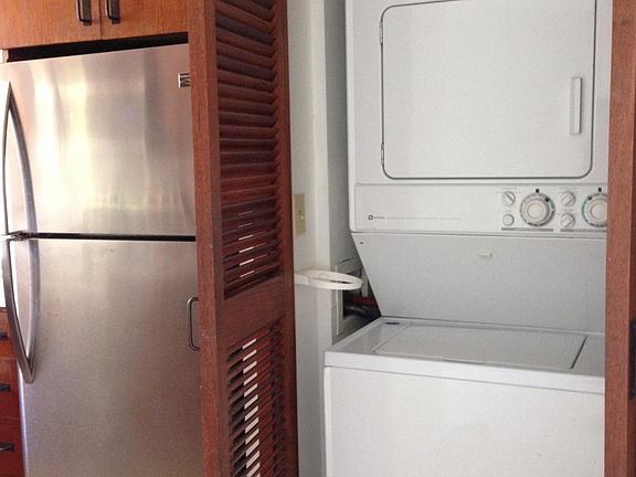 in-unit washer/dryer