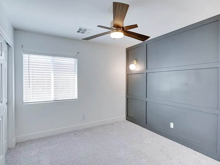 1088 Snow Roof Ave — Photo 9