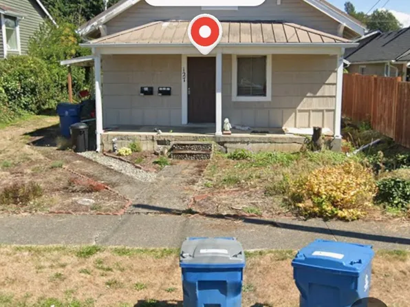 127 1/2 Charles St #1, Monroe, WA 98272