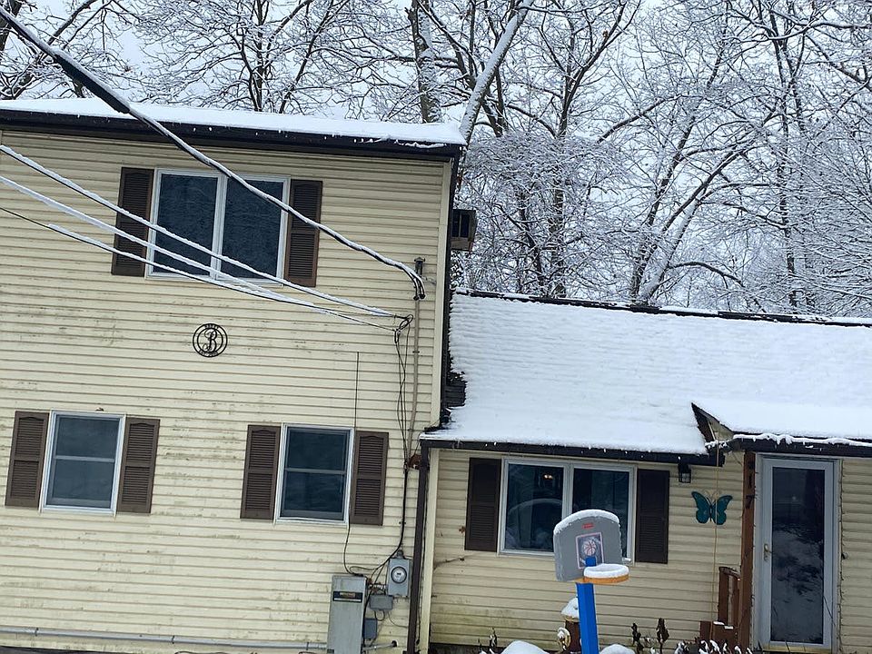1st image of 17 Mountainside Dr