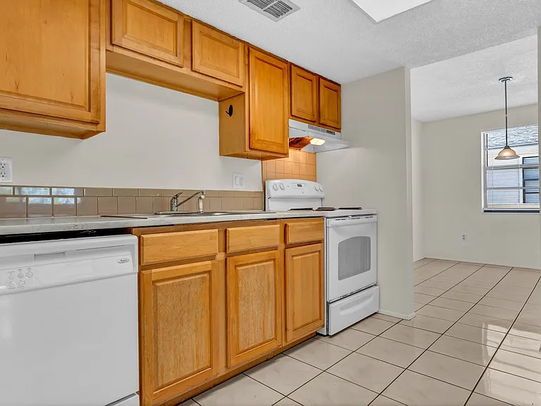 122 Loblolly Ct #C — Photo 12