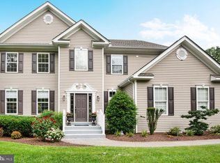 9105 Megatha Ln, Owings, MD 20736