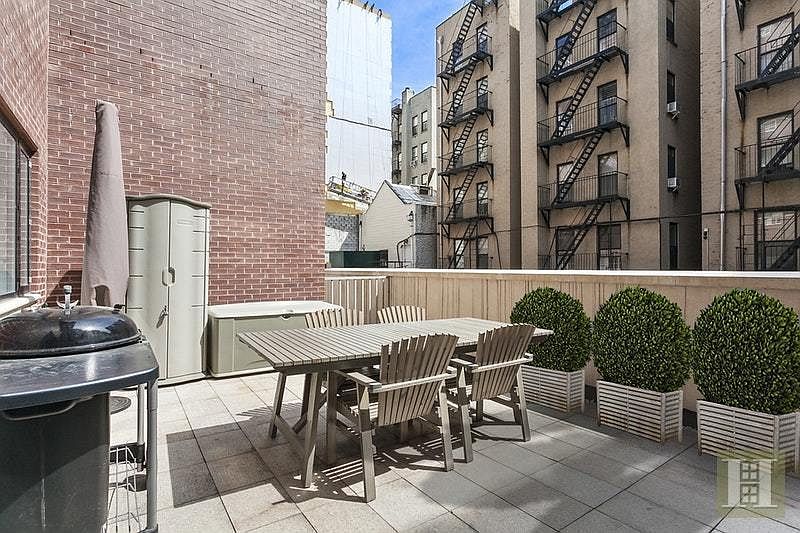 1st image of 283 West Broadway