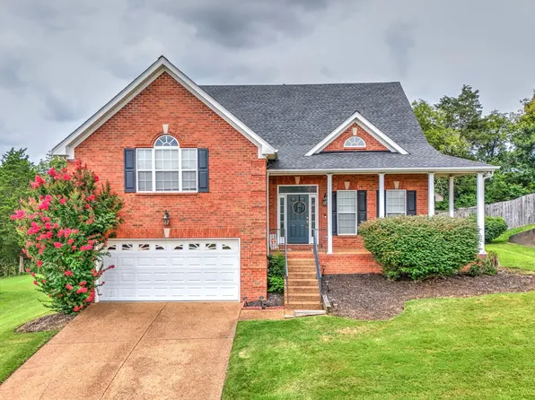 106 Bartlett Ln, Hendersonville, TN 37075