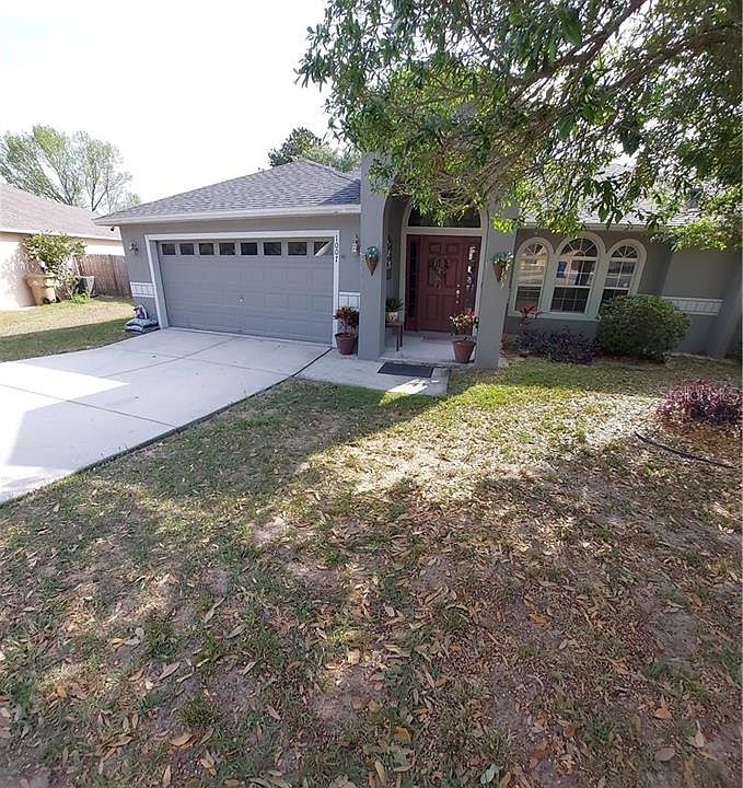 1st image of 1007 Blue Grass Dr