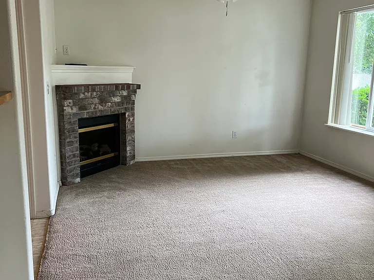 1505-1519 W Hyacinth Ln — Photo 10