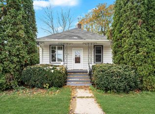 741 Higgins Ave, Neenah, WI 54956