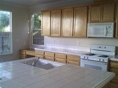 3rd image of 2021 Buena Vista Dr