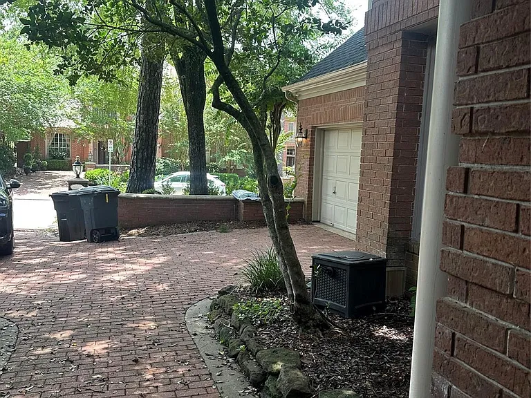 3415 Kingsway Ct — Photo 18