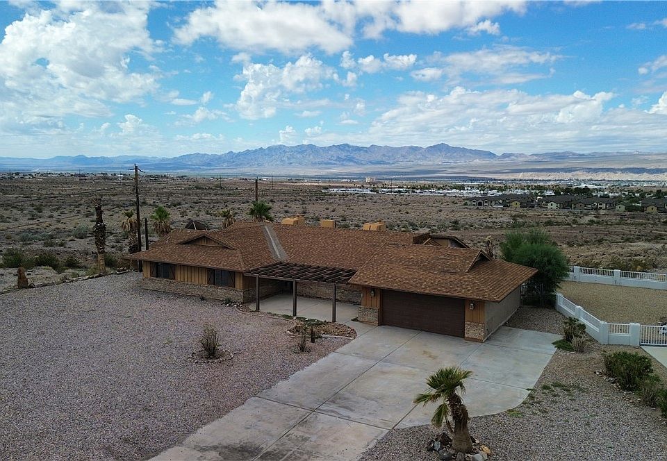 1st image of 2572 Avenida Grande
