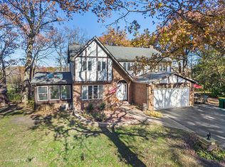 28W550 Pamela Ct, West Chicago, IL 60185