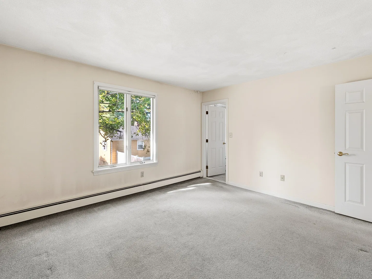 1 bed, 450 sqft, $1,500 — Photo 2