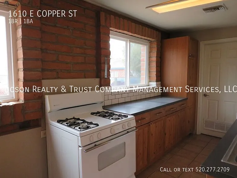 1610 E Copper St — Photo 11