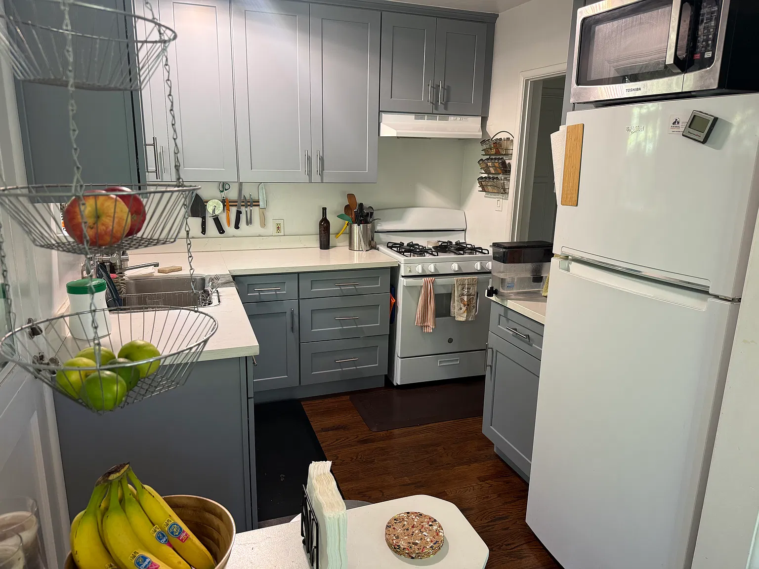 2 bed, 800 sqft, $1,400 — Photo 3
