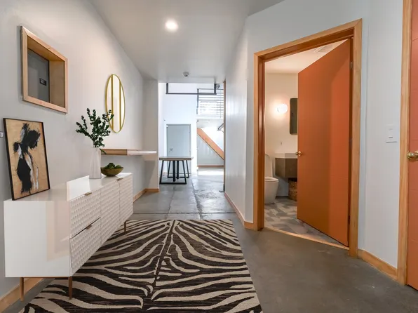 2323 Magnolia St Suite 6, Oakland, CA 94607