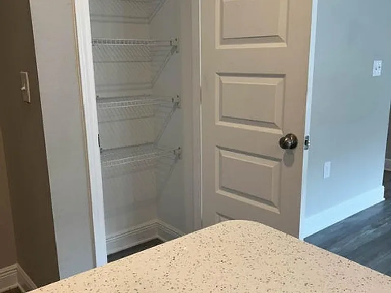 3154 Maple St — Photo 10