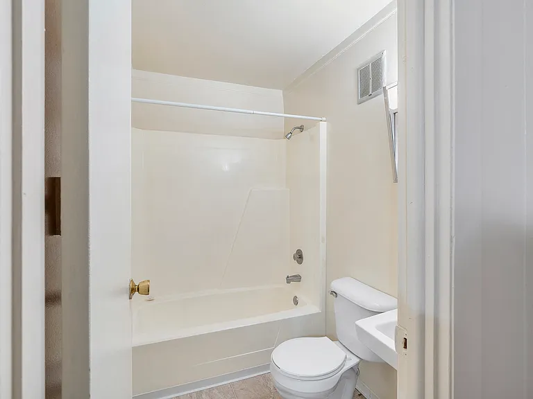 Falcon Way Townhomes — Photo 11