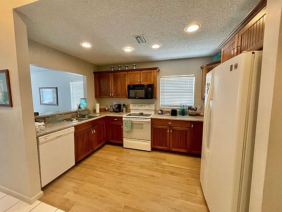 4th image of 56 Nantucket Dr