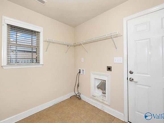 5th image of 103 Otter Lagoon Dr
