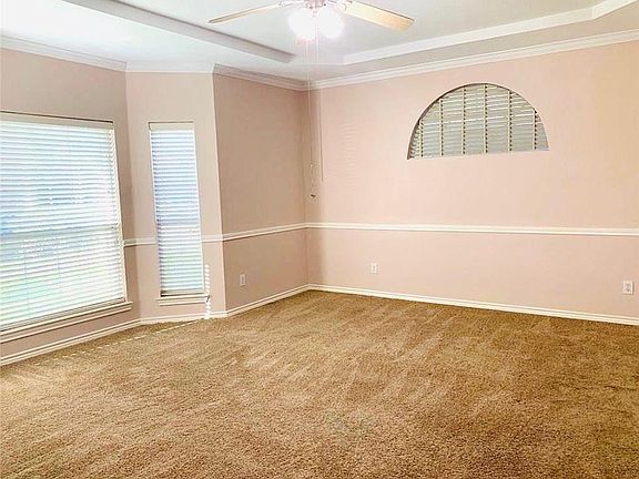 5th image of 432 Kyle Ln