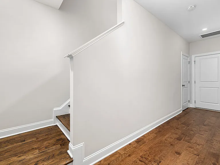 810 Emerald Mine Dr — Photo 32