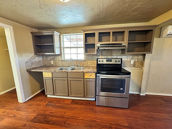 4th image of 422 S Lincoln Ave