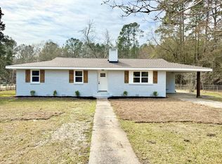 818 Cedar Grove Ave, Picayune, MS 39466