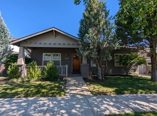 20622 Wild Goose Ln, Bend, OR 97702