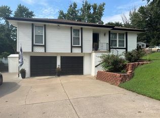 4744 NE 38th St, Kansas City, MO 64117