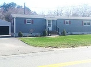 72 Hathaway Rd, Acushnet, MA 02743