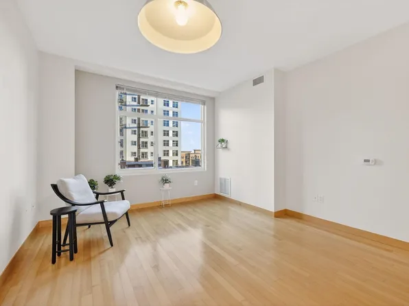309 W Washington Ave Unit 504, Madison, WI 53703