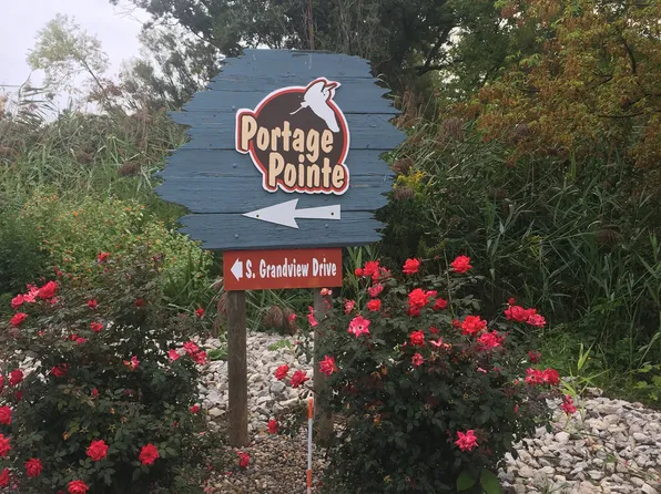 1316 S Grandview Dr, Oak Harbor, OH 43449