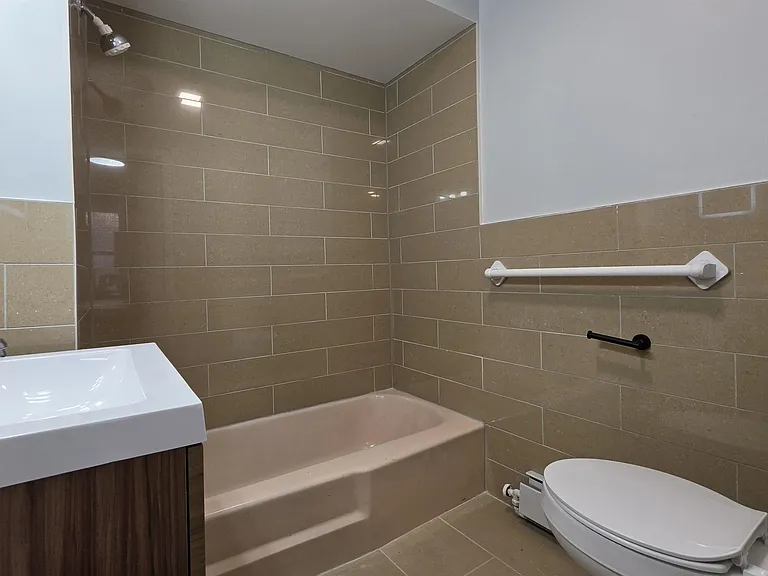 722 W Side Ave #2 — Photo 15
