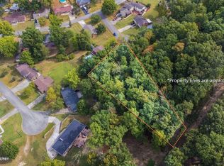 7406 Chant Ct, Louisville, KY 40214