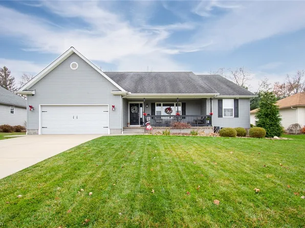 29 Cherokee Ln, Columbiana, OH 44408