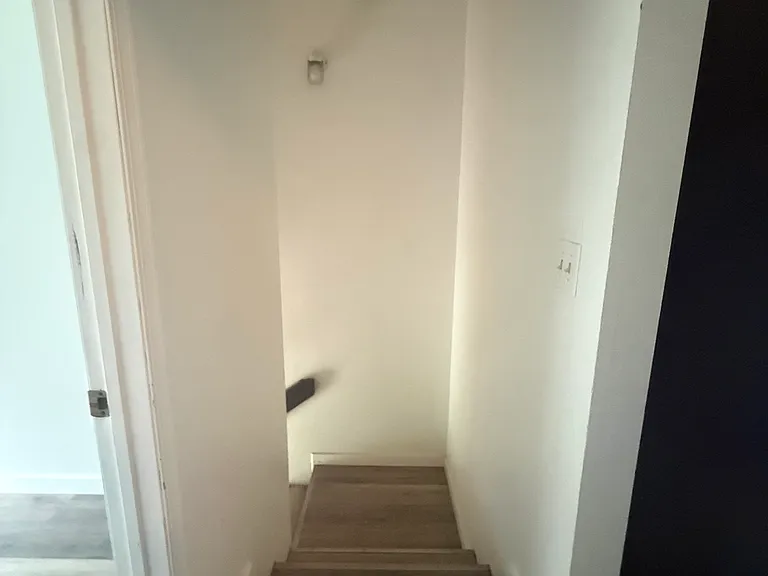 160 Syracuse Ct #2 — Photo 6