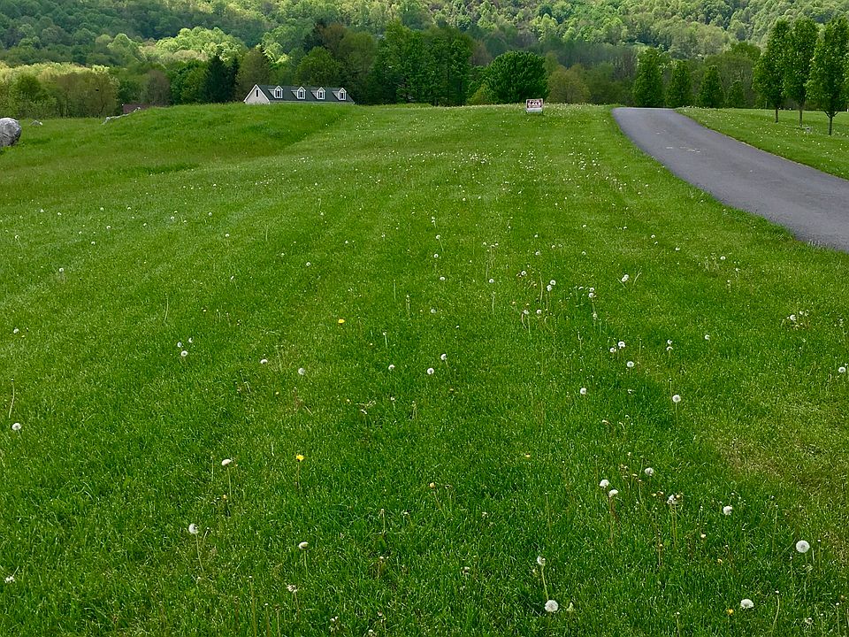 2nd image of Mount Vista Ct