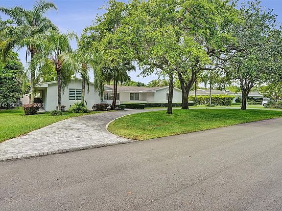 4th image of 13820 SW 73rd Ave