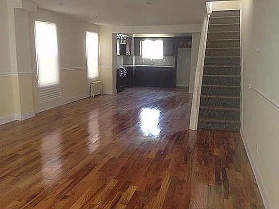 4th image of 11042 160th St