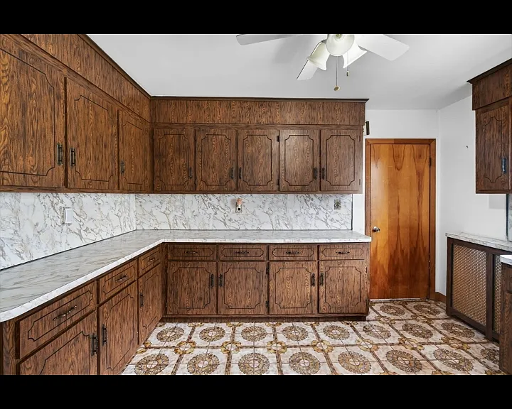 53 Sycamore St #2 — Photo 4