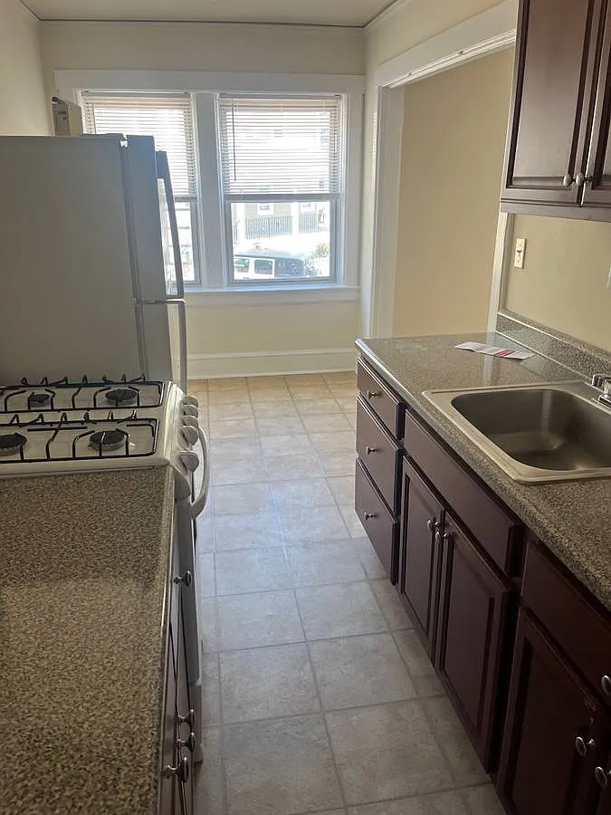 1 bed, 500 sqft, $1,950 — Photo 1