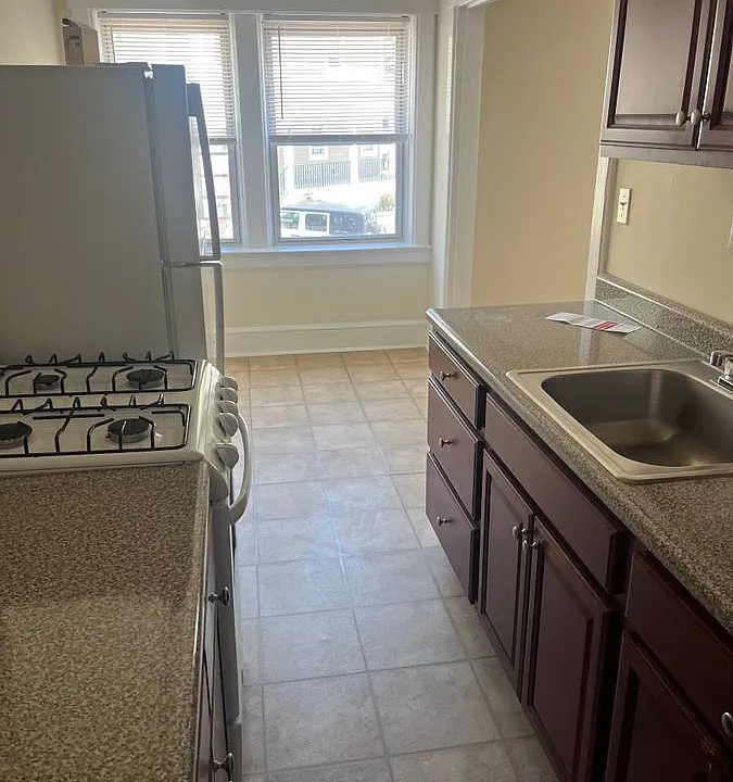 76 Pamela Ln #1