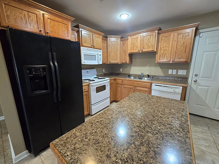 3537 Terrace Hill Ct — Photo 4