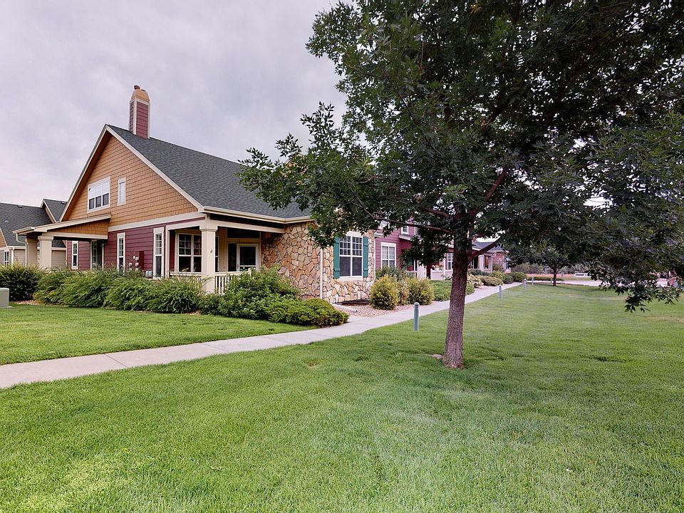 A1 - 6608-W-3rd-Street-Front-and-Side-lawn.jpg