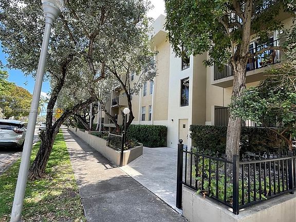 2nd image of 110 Salamanca Ave APT 406