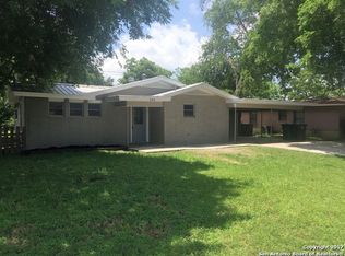 230 W Hutchins Pl, San Antonio, TX 78221