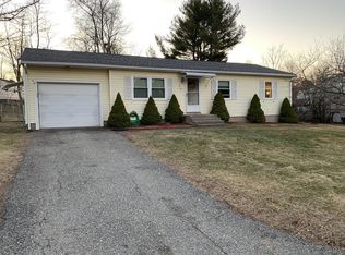 14 Cottonwood Ln, Springfield, MA 01128