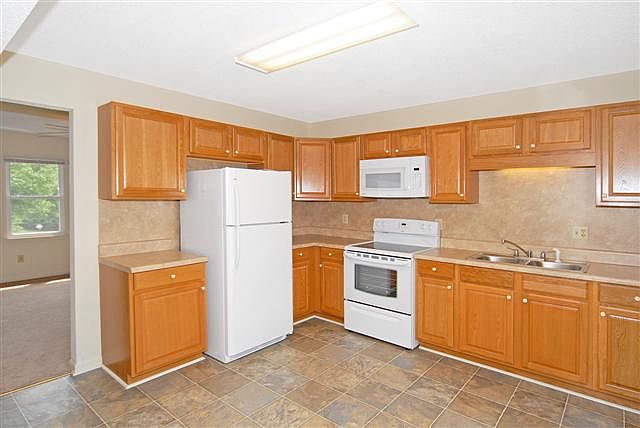 2nd image of 109 Mindy Ln APT B