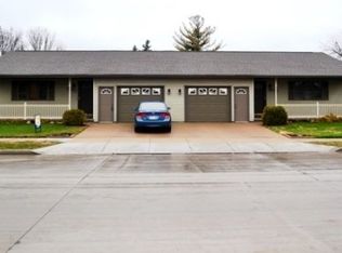 1209 Rose Hill Rd, Kaukauna, WI 54130