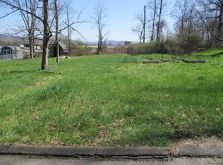 275 W 8th St, Elmira, NY